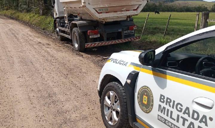 Caminhão da prefeitura de Mariana Pimentel é roubado