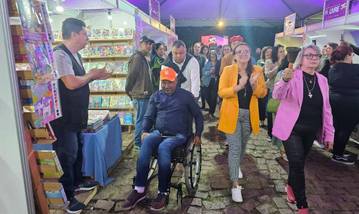 Guaíba inicia a 32a Feira do Livro