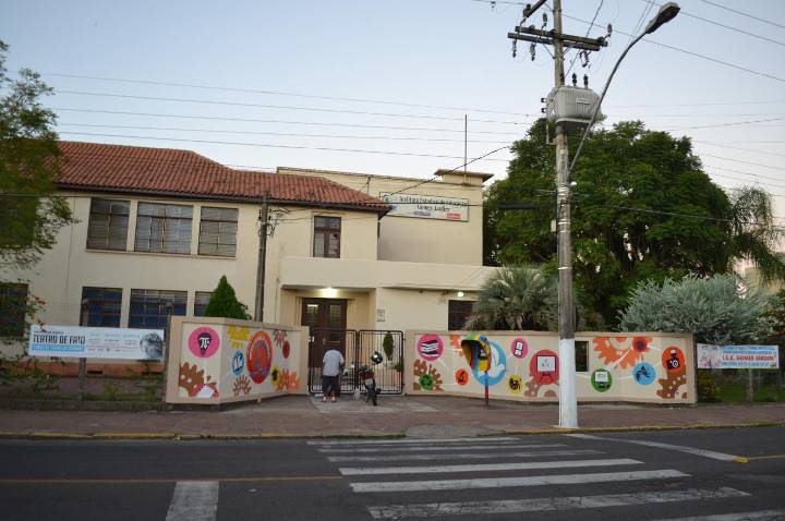 O centenário de um lugar chamado lar