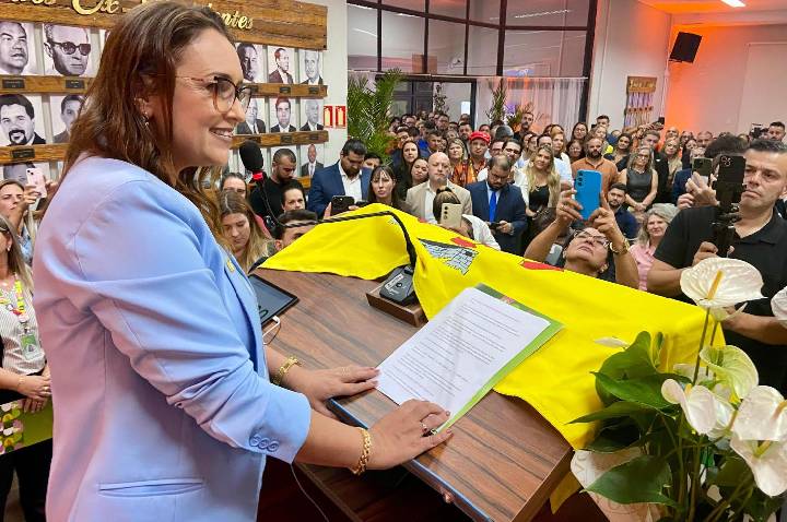 Primeira mulher prefeita da história