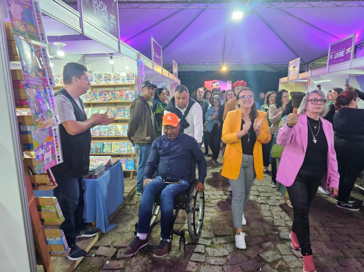 Guaíba inicia a 32a Feira do Livro