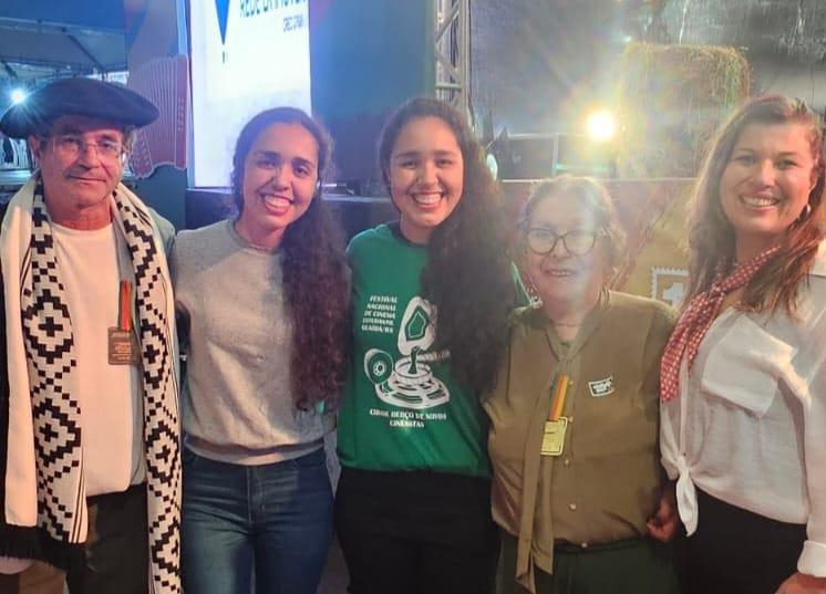 Jornalistas de Guaíba são homenageados com Medalha Farroupilha