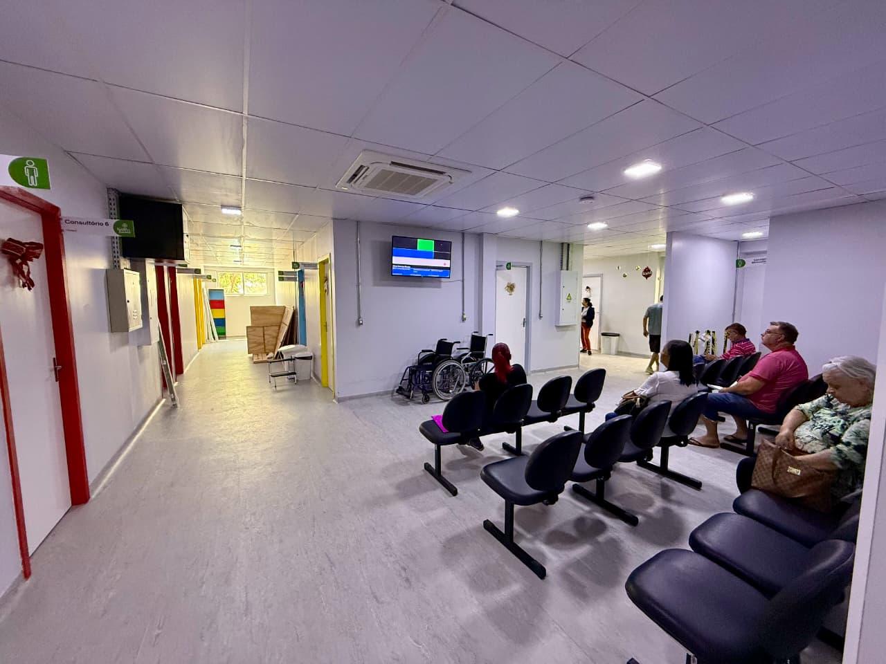 Prefeiturar inaugura CEMED