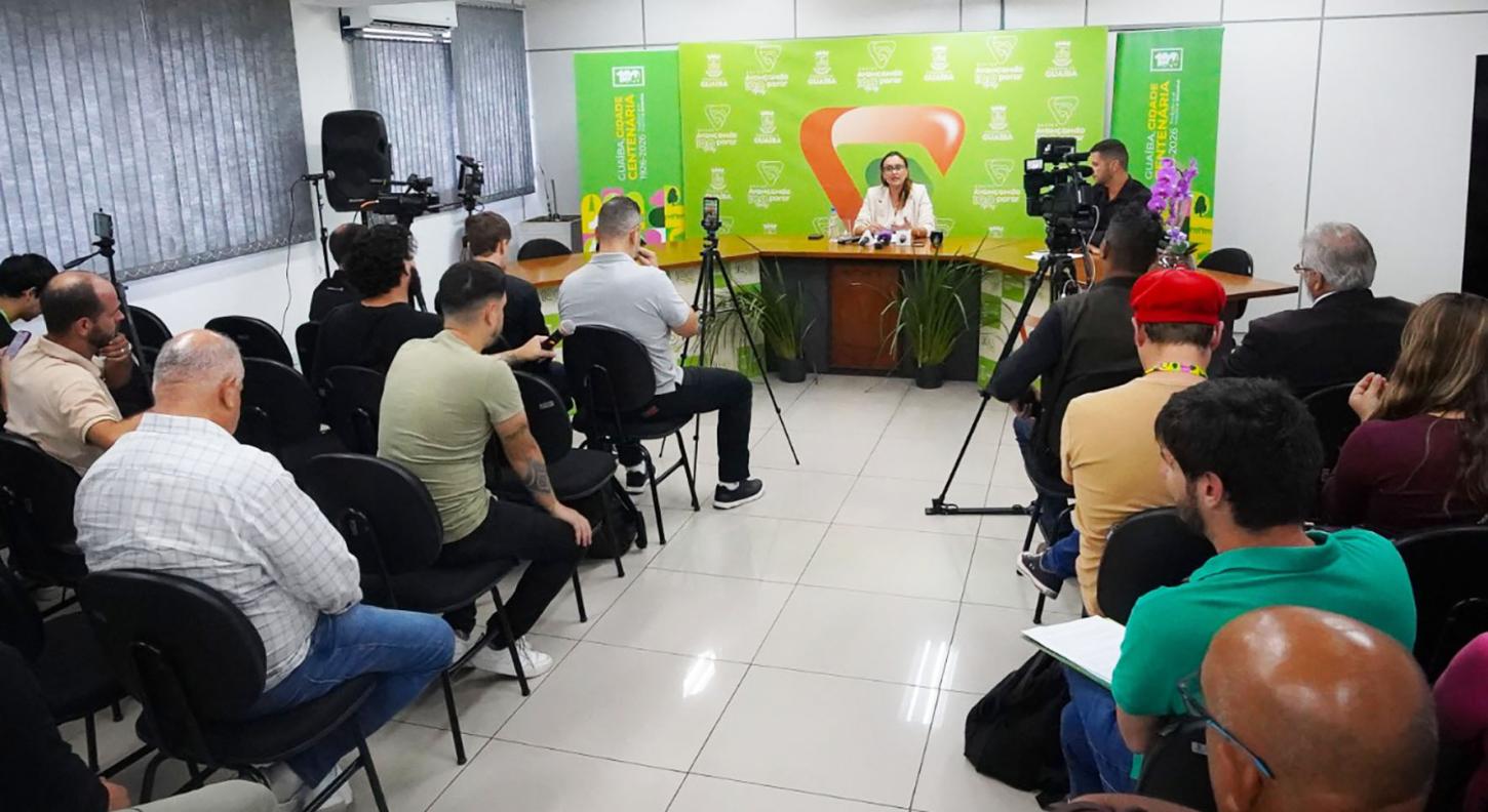 Prefeita realiza primeira coletiva