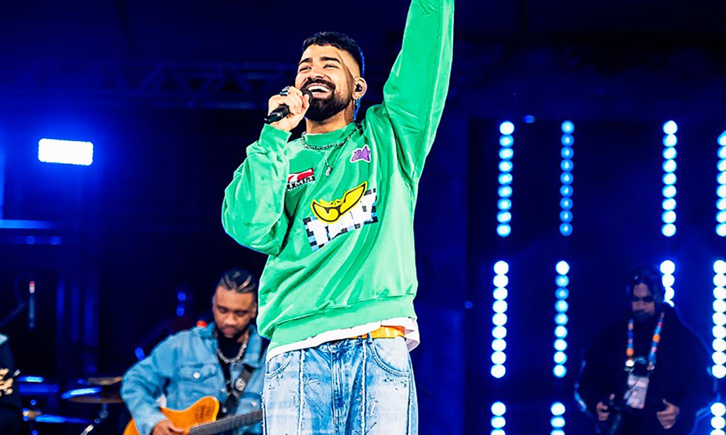 Gilsinhl faz show dos 100 anos